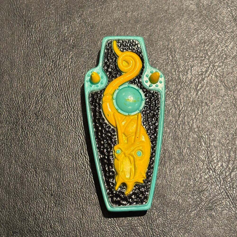 VTG 1983 Dungeons & Dragons Ogre King Shield from Advanced D&D 1st Series, LJN